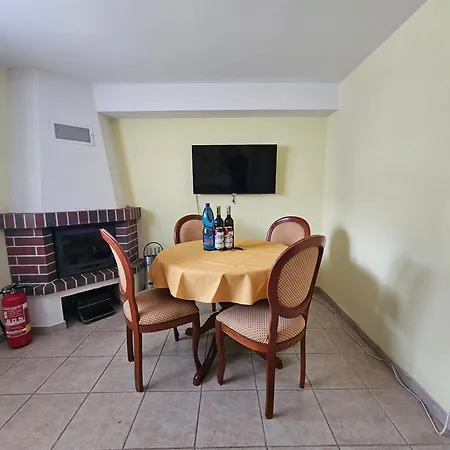 Evka, Slnečné Jazerá - Casa de Férias Senec