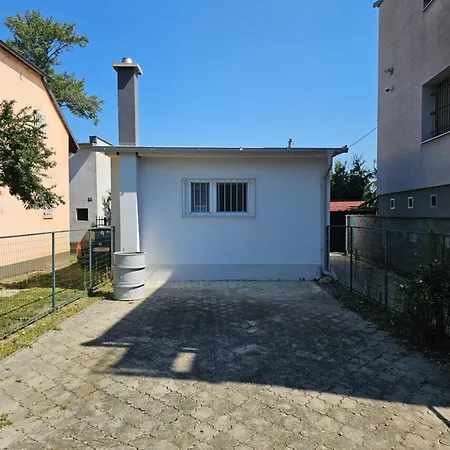 Holiday home Evka, Slnecne Jazera - *